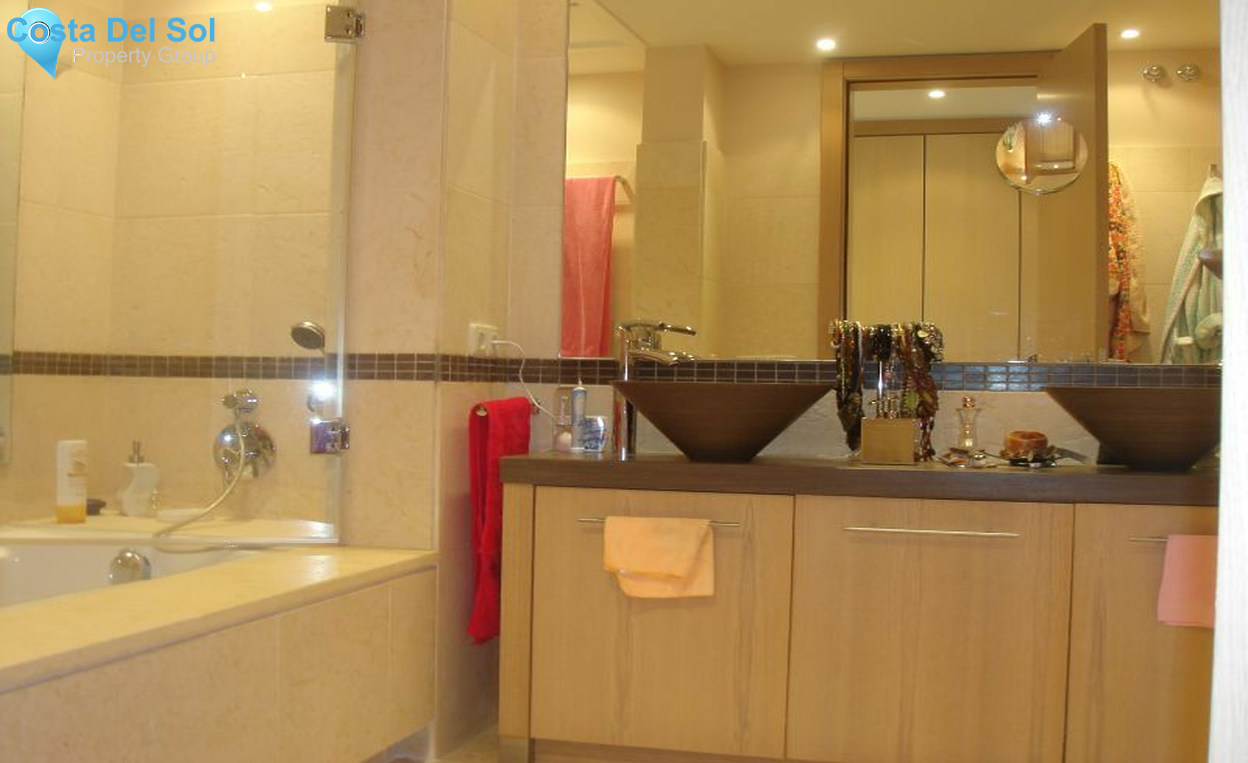 Ground Floor Apartment in Altos de los Monteros-1233401