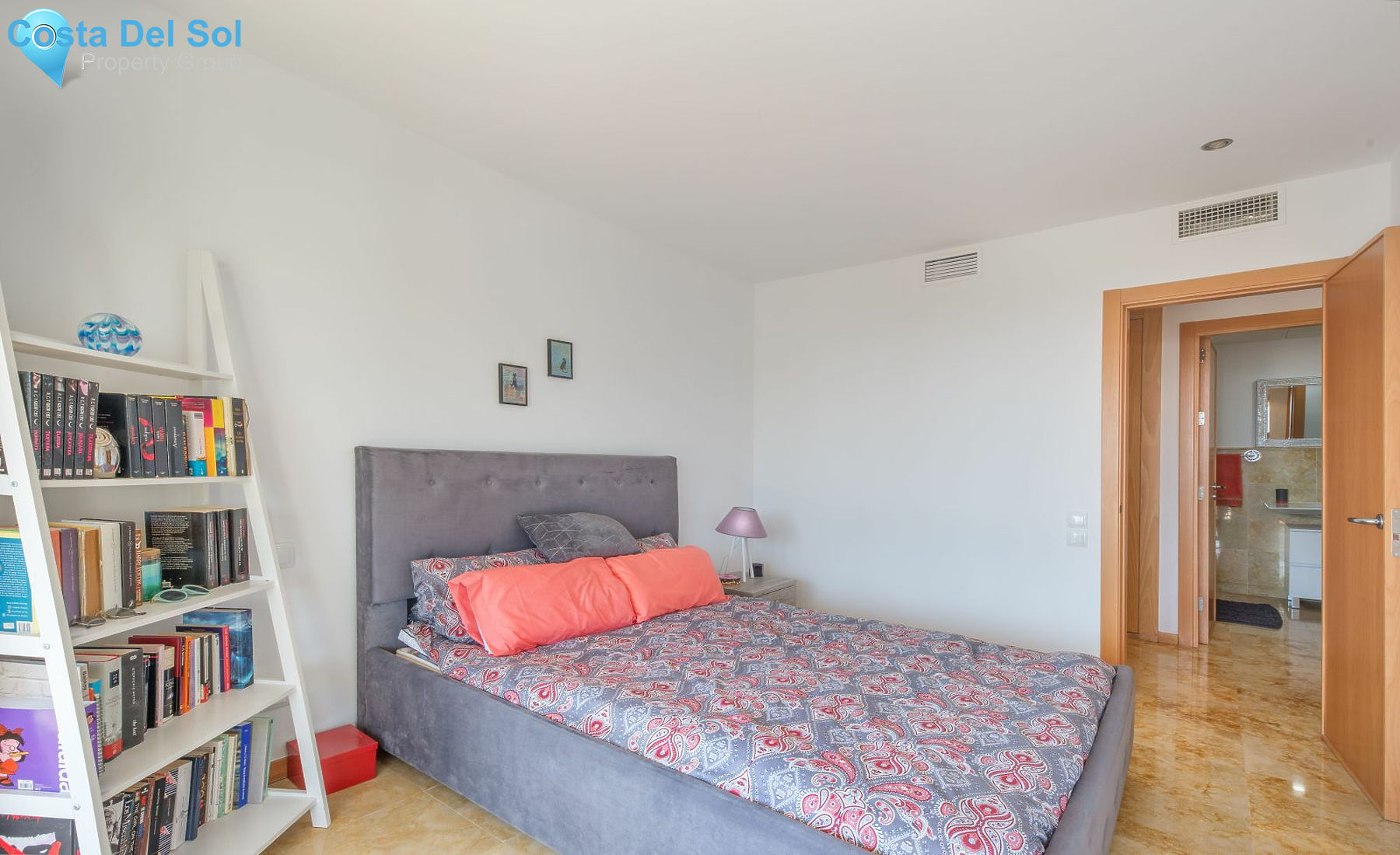 Ground Floor Apartment in Altos de los Monteros-1482672