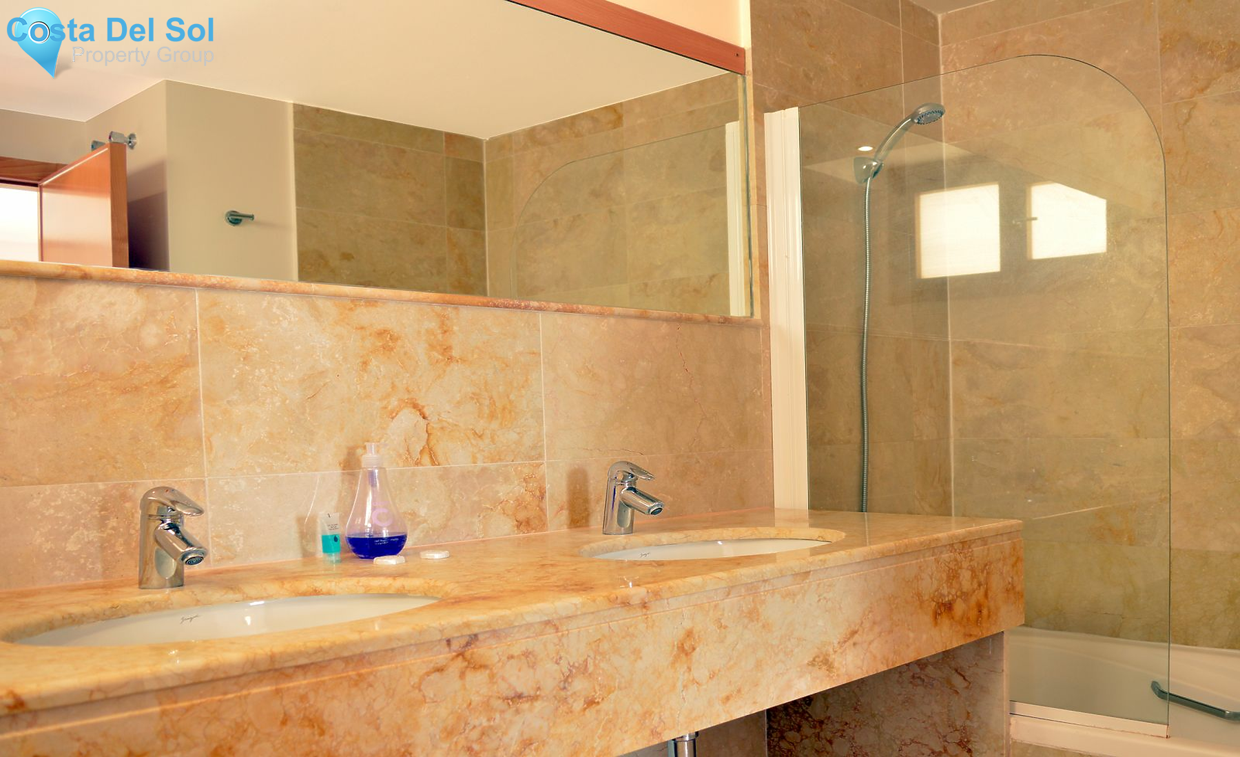 Ground Floor Apartment in Altos de los Monteros-1514954