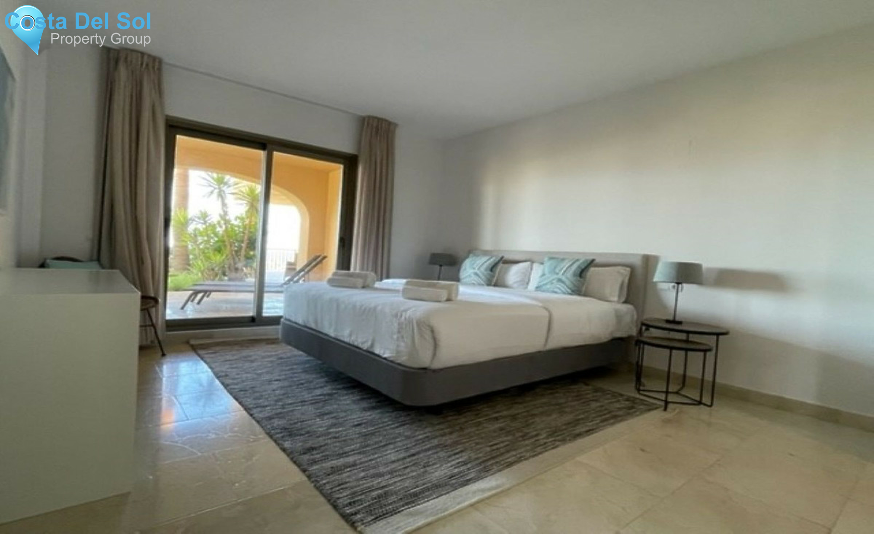 Ground Floor Apartment in Benahavís-1241853