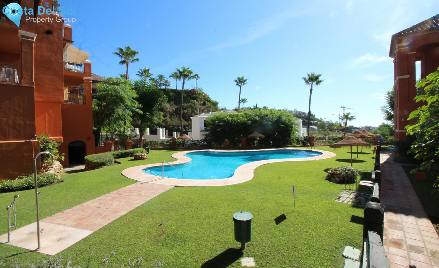 Ground Floor Apartment in Benahavís-1250810