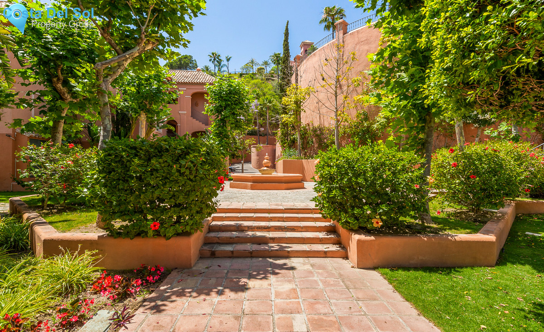 Ground Floor Apartment in Benahavís-1250811