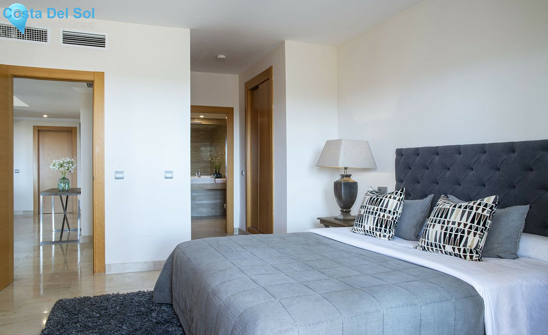 Ground Floor Apartment in Benahavís-1280494
