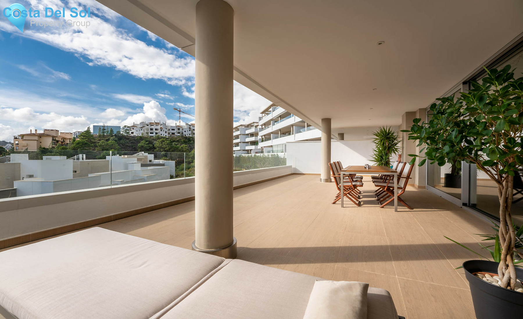 Ground Floor Apartment in Benahavís-1289009
