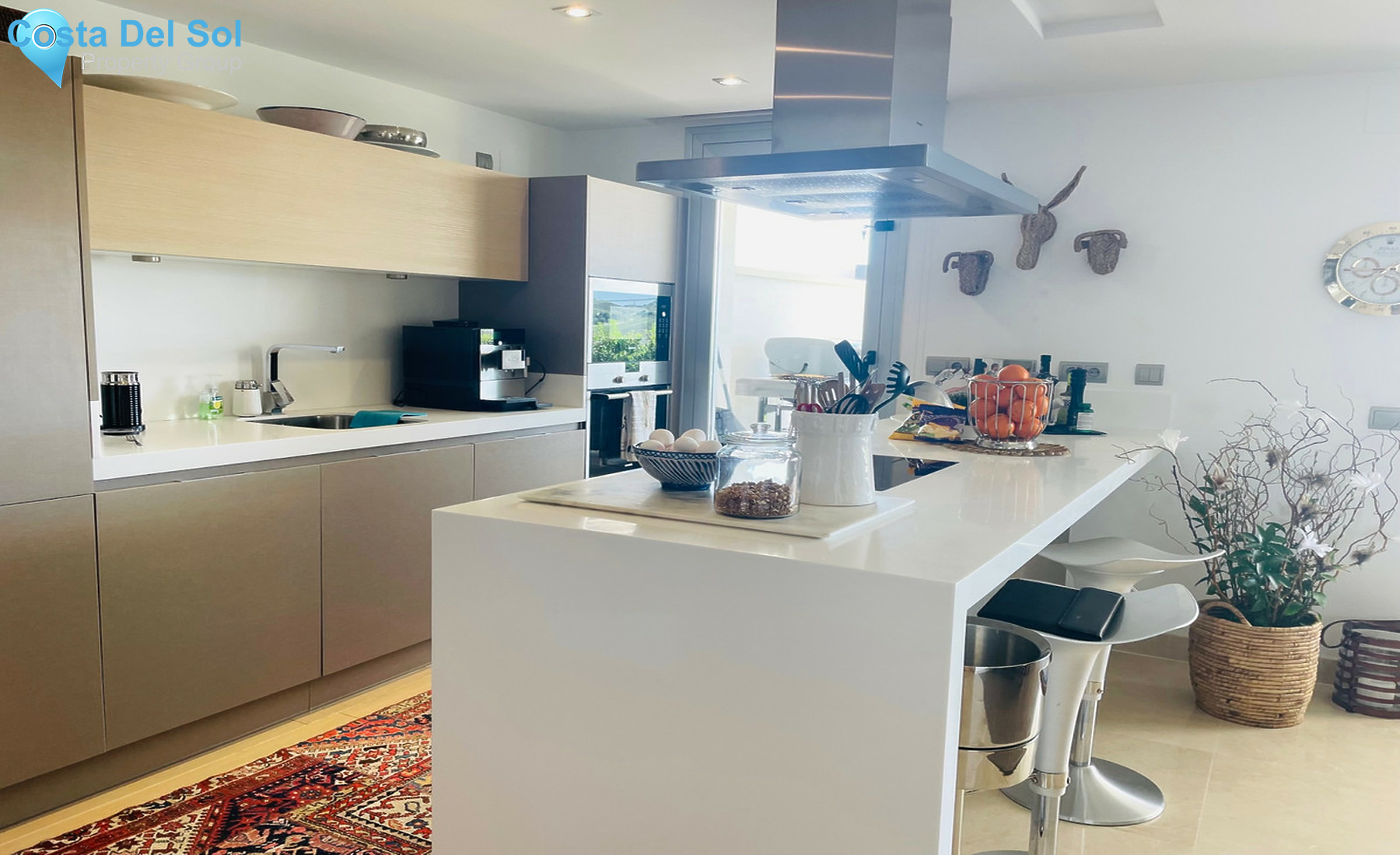 Ground Floor Apartment in Benahavís-1295037