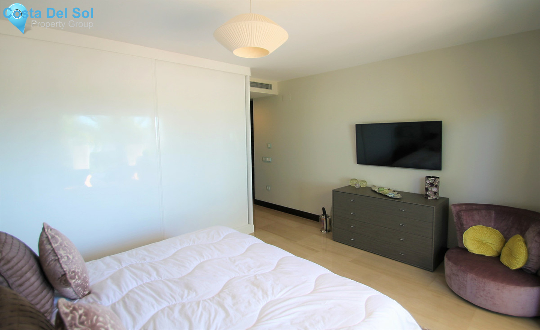 Ground Floor Apartment in Benahavís-1334765