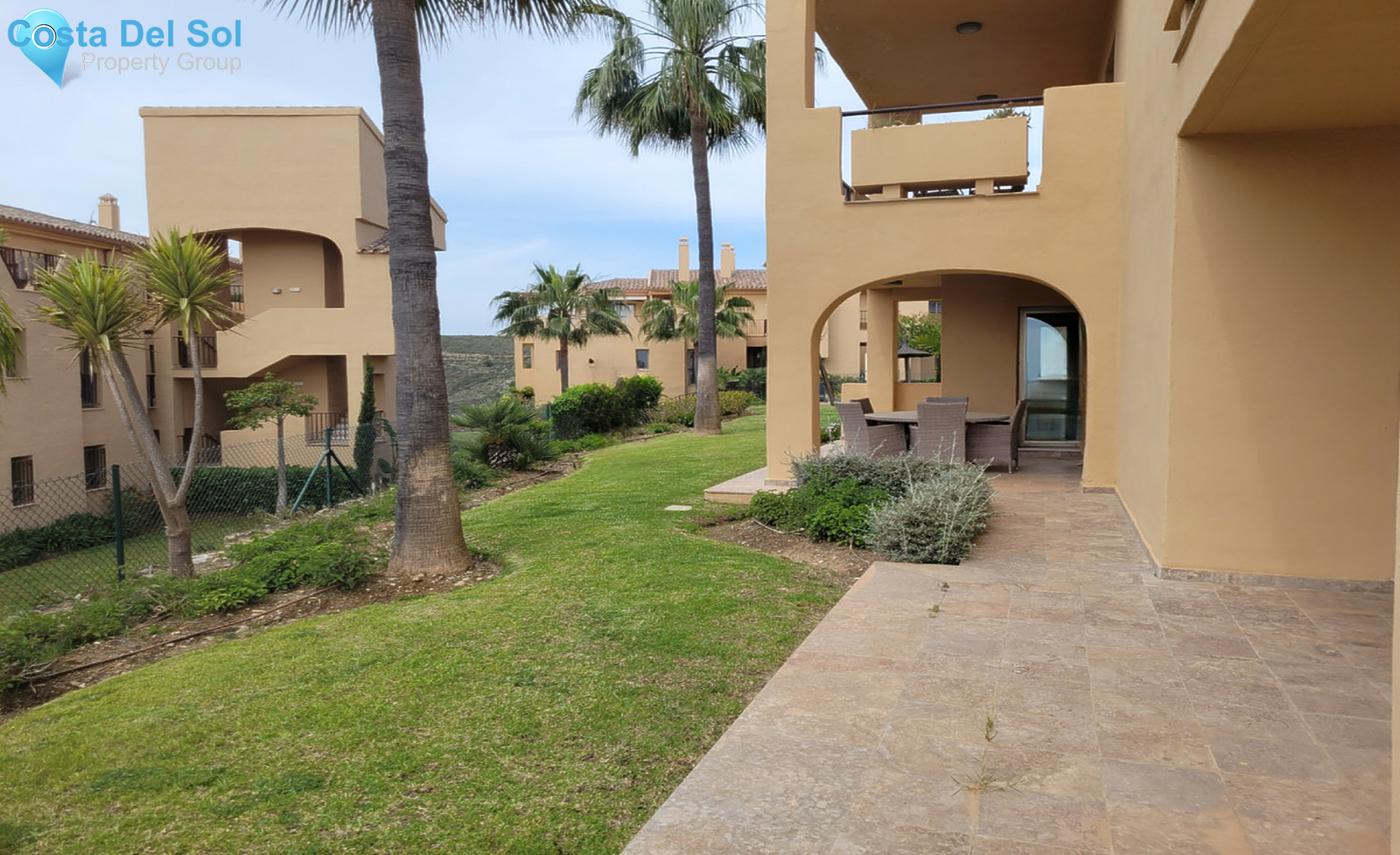 Ground Floor Apartment in Benahavís-1339484