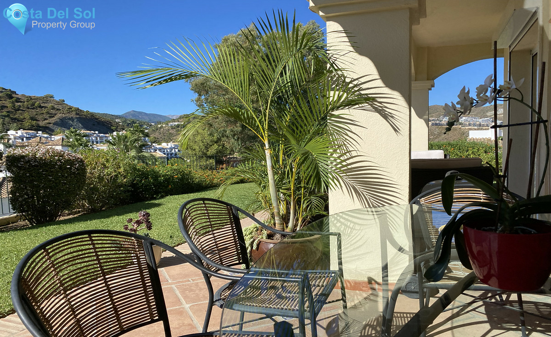 Ground Floor Apartment in Benahavís-1451920