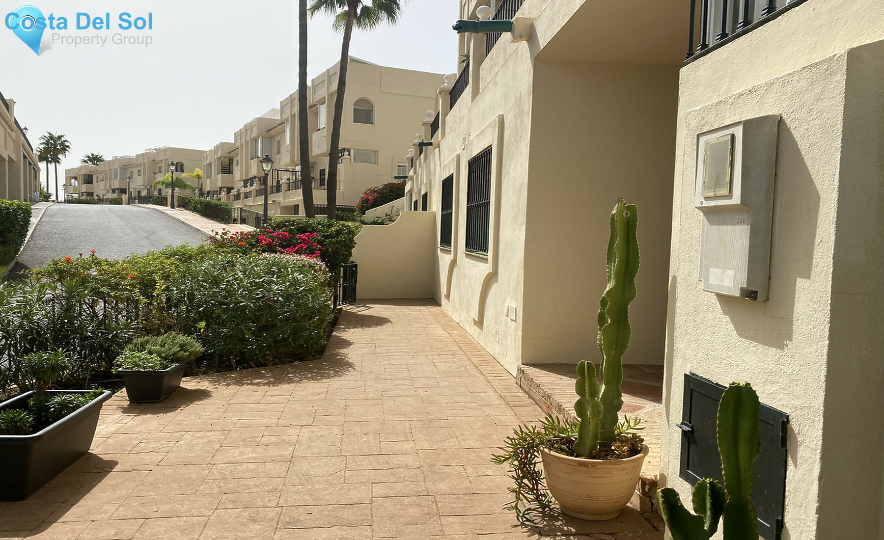 Ground Floor Apartment in Benahavís-1451923