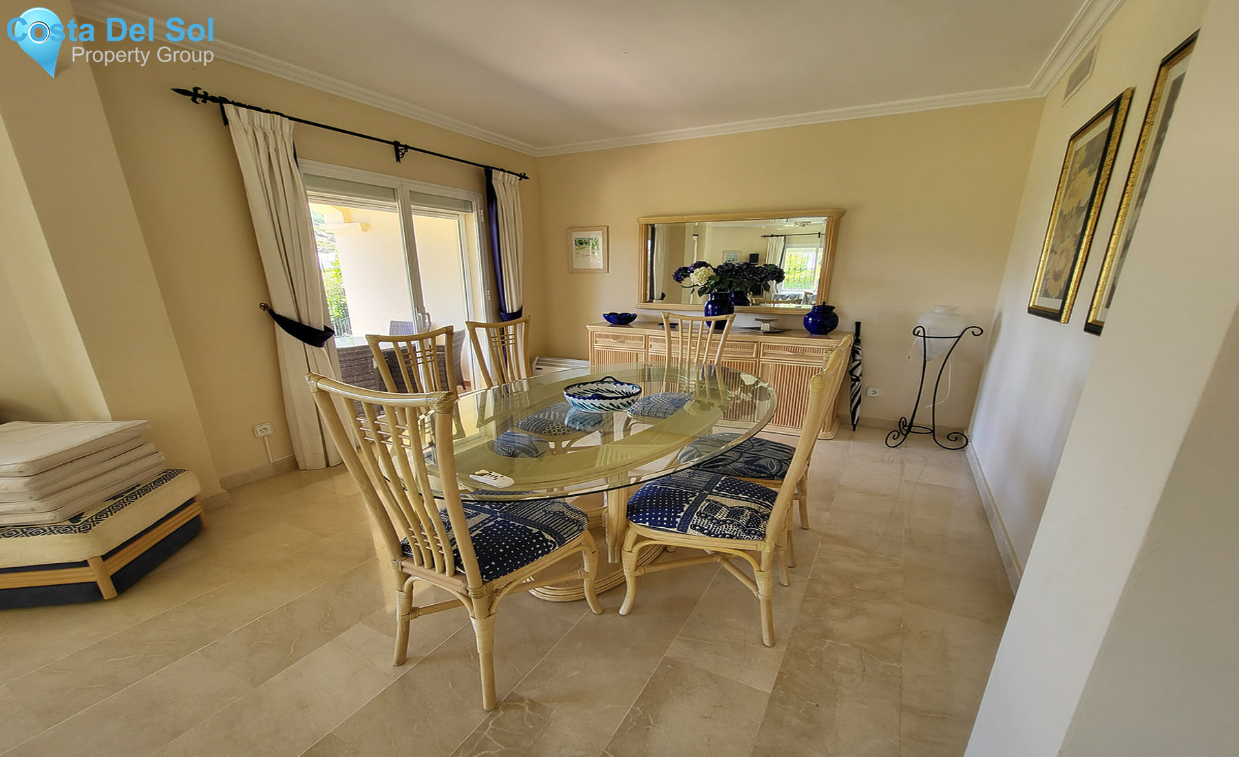 Ground Floor Apartment in Benahavís-1451955