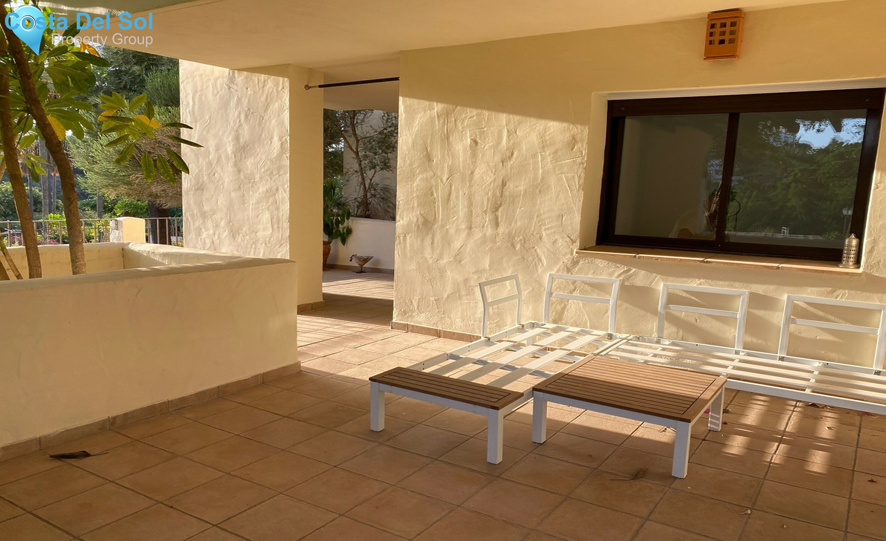 Ground Floor Apartment in Benahavís-1504836