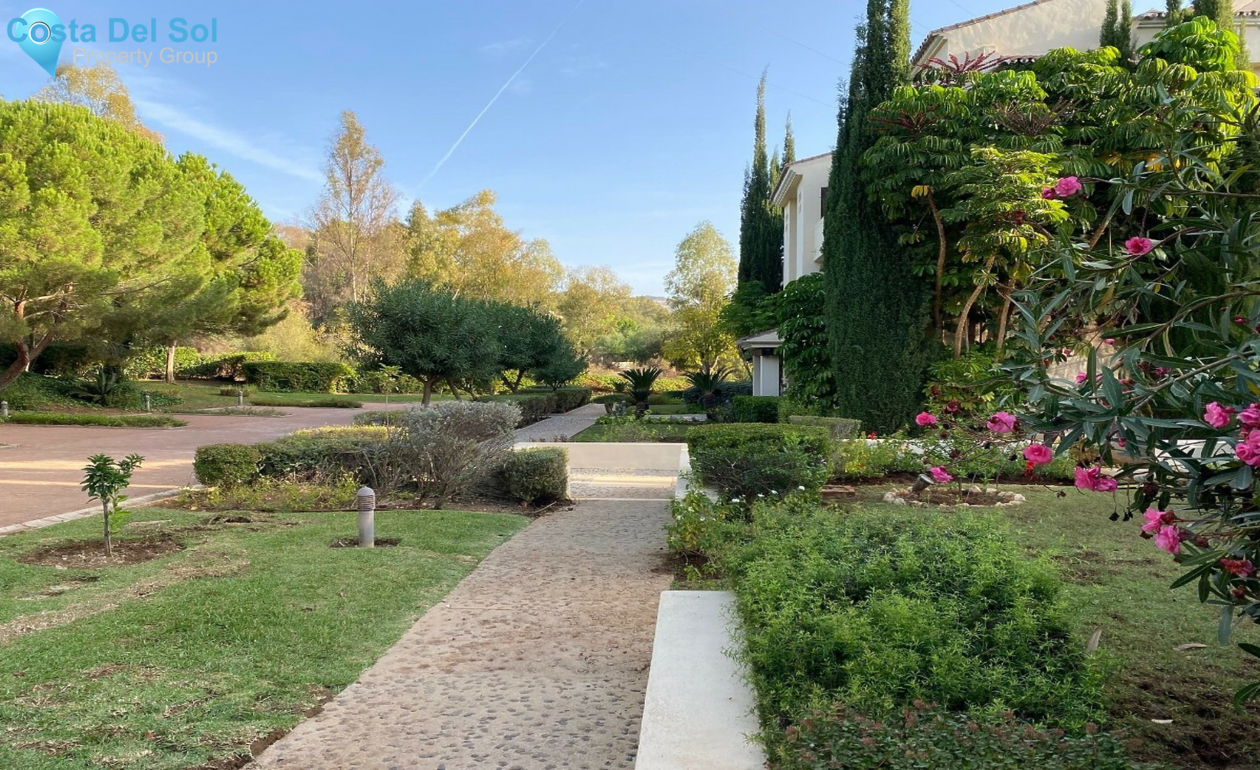Ground Floor Apartment in Benahavís-1504844