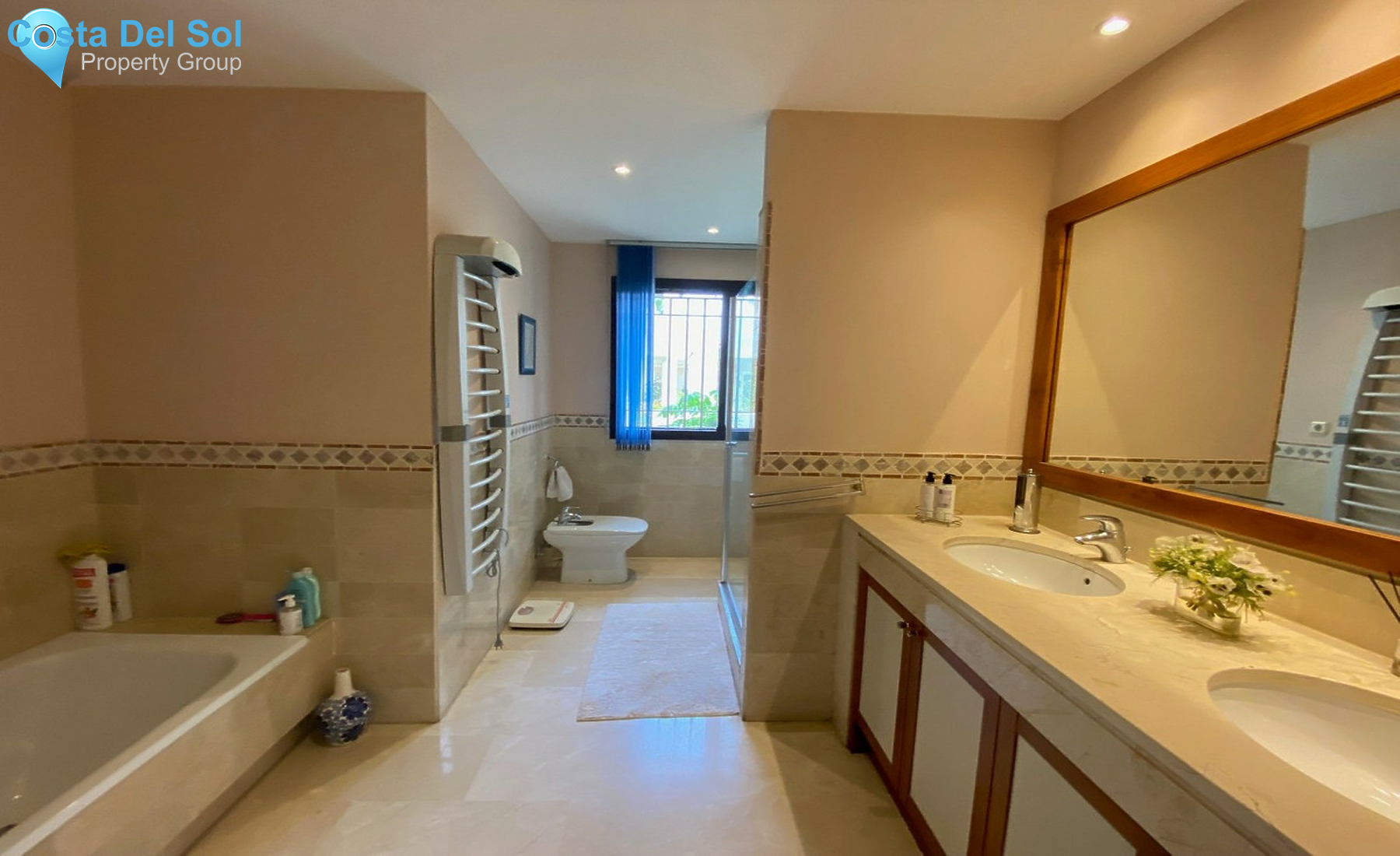 Ground Floor Apartment in Benahavís-1504828