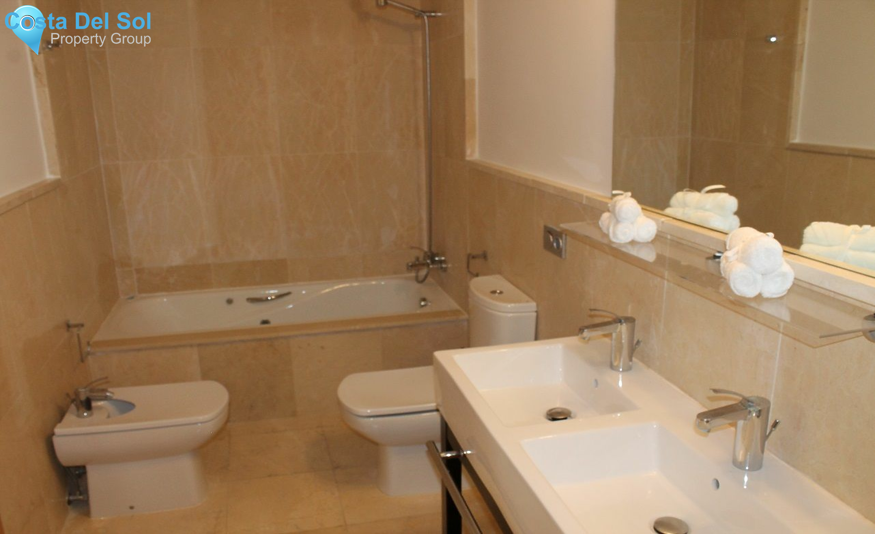 Ground Floor Apartment in Benahavís-1127263