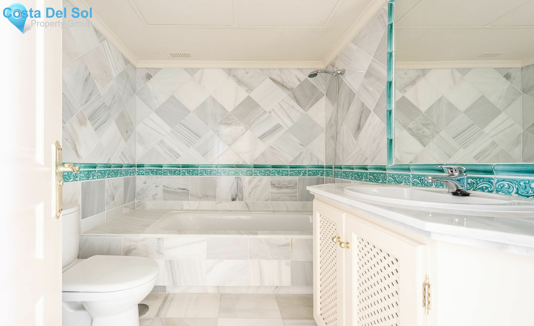 Ground Floor Apartment in Benahavís-1147624