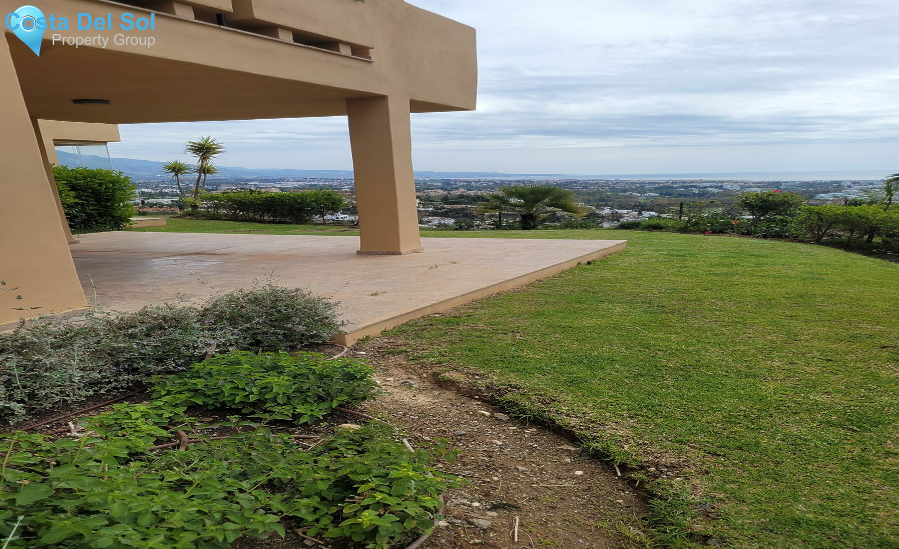 Ground Floor Apartment in Benahavís-1206734