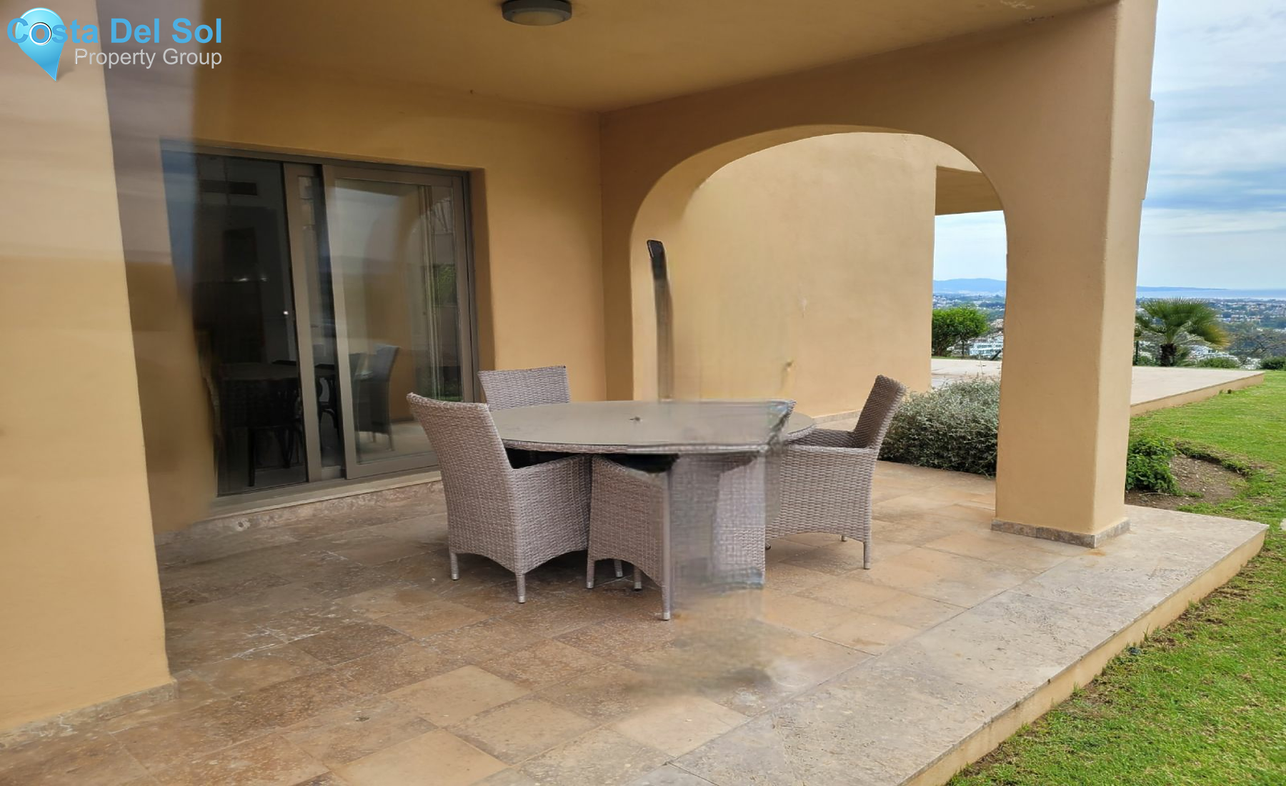 Ground Floor Apartment in Benahavís-1206735