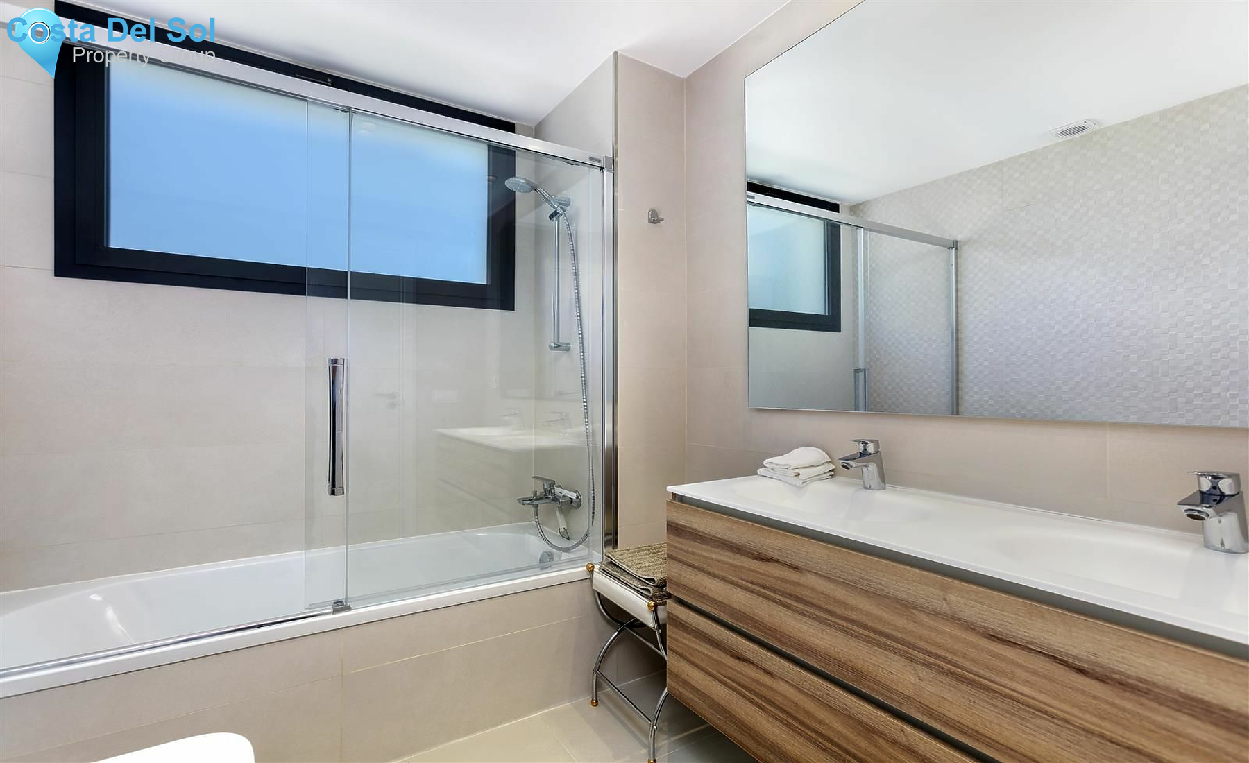 Ground Floor Apartment in Benahavís-1468211