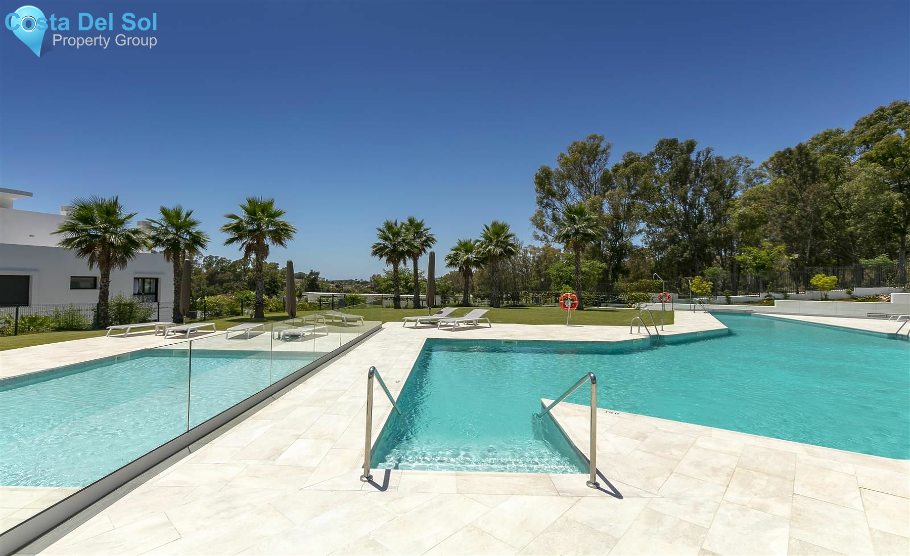 Ground Floor Apartment in Benahavís-1468204