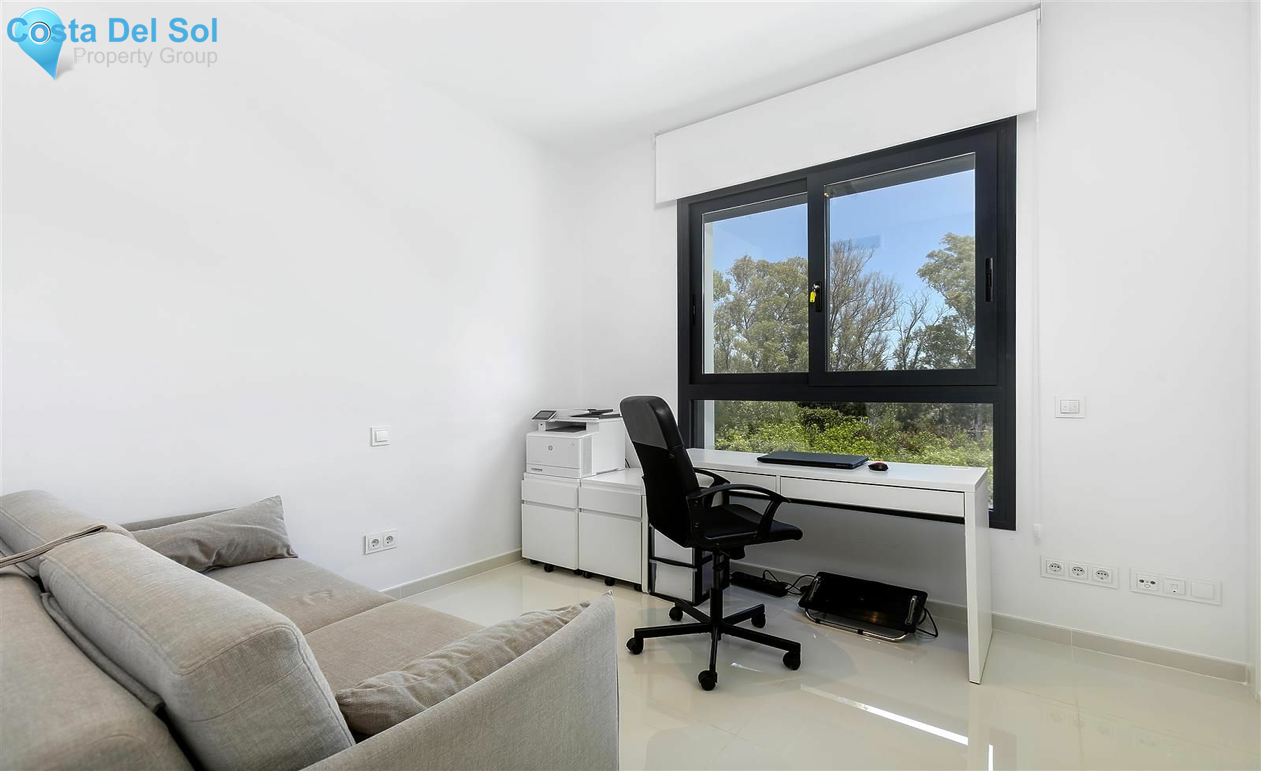 Ground Floor Apartment in Benahavís-1468209