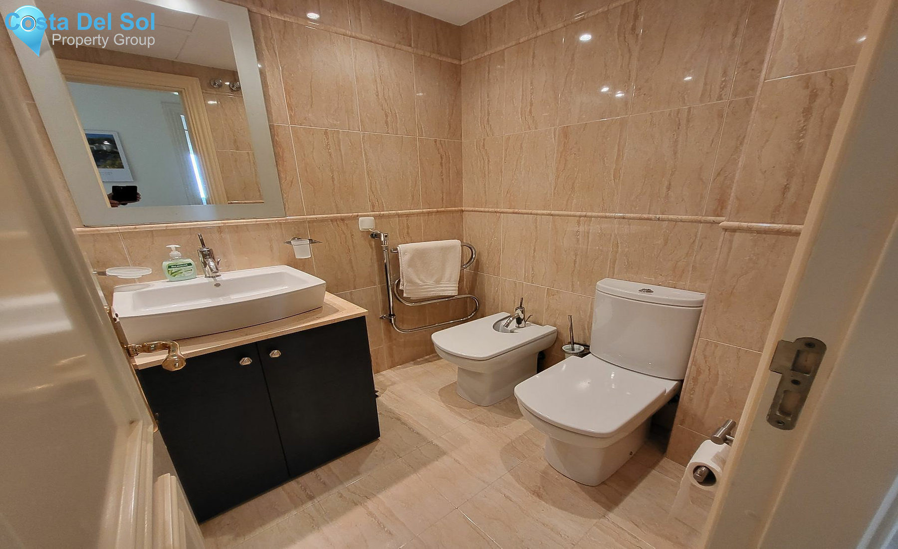 Ground Floor Apartment in Benahavís-1486121