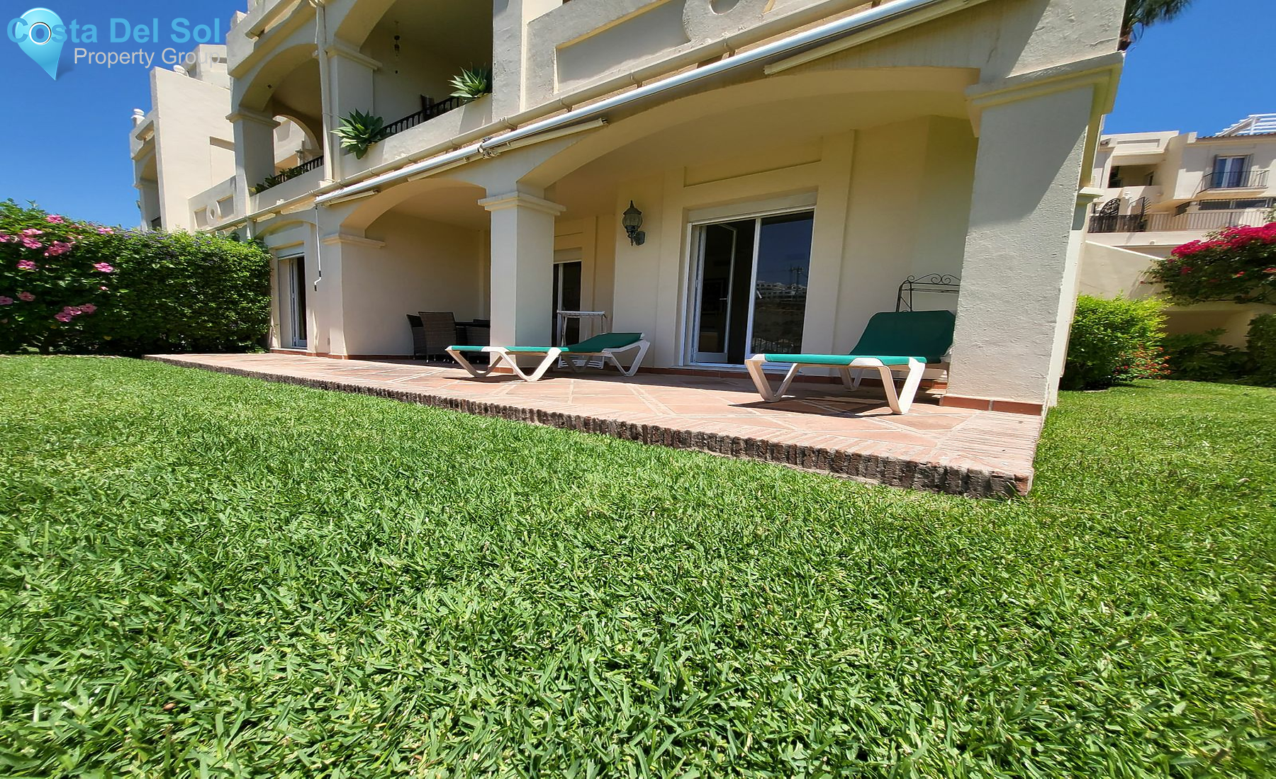 Ground Floor Apartment in Benahavís-1486127