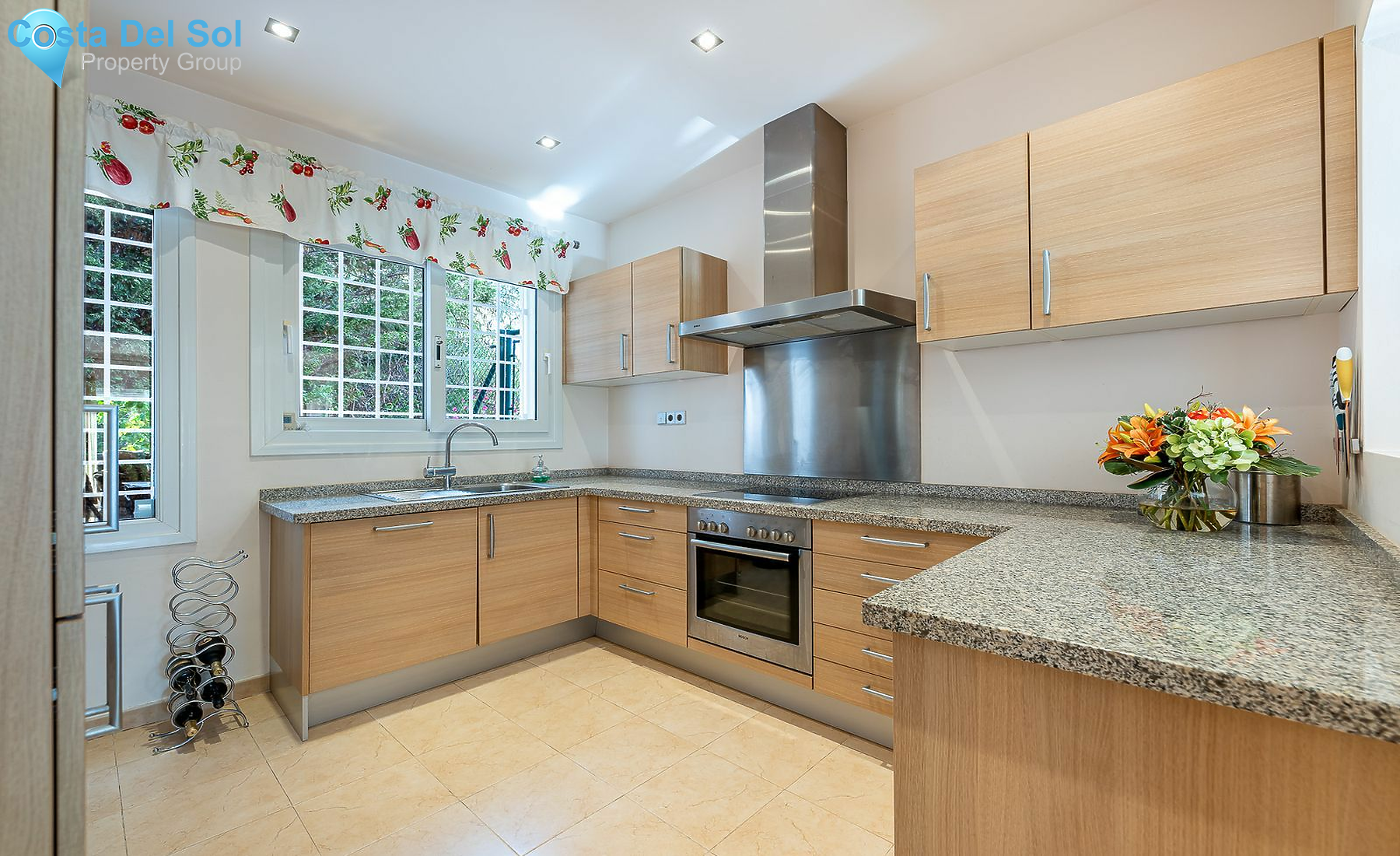 Ground Floor Apartment in Benahavís-1516022