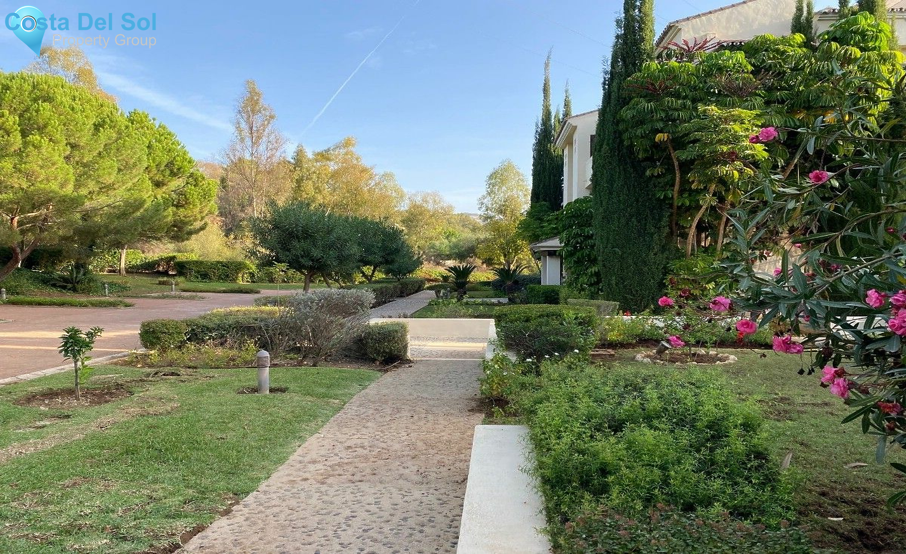 Ground Floor Apartment in Benahavís-1549369
