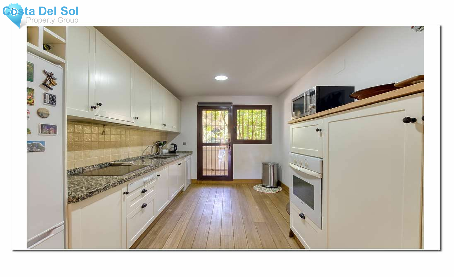 Ground Floor Apartment in Benahavís-1549353