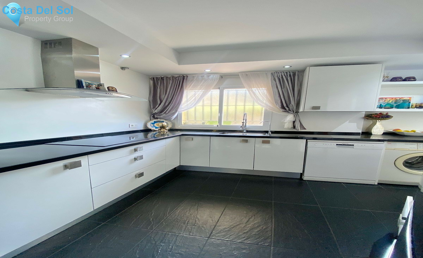 Ground Floor Apartment in Benalmadena Pueblo-1477706
