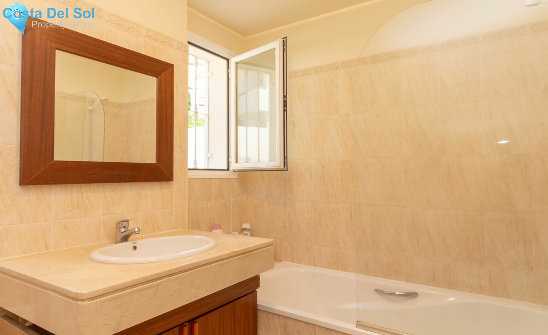 Ground Floor Apartment in Calahonda-1518715