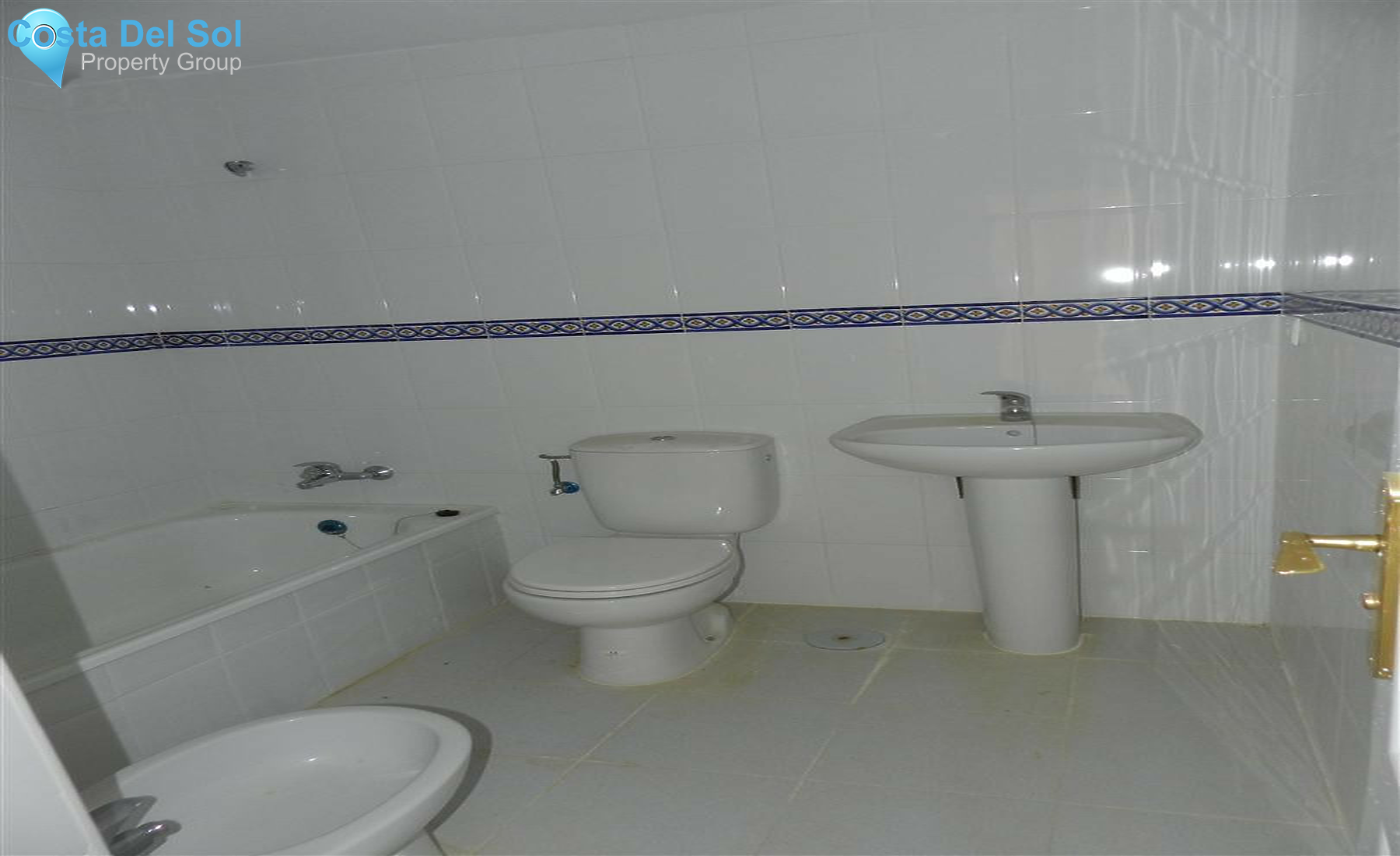 Ground Floor Apartment in Casares-1360479