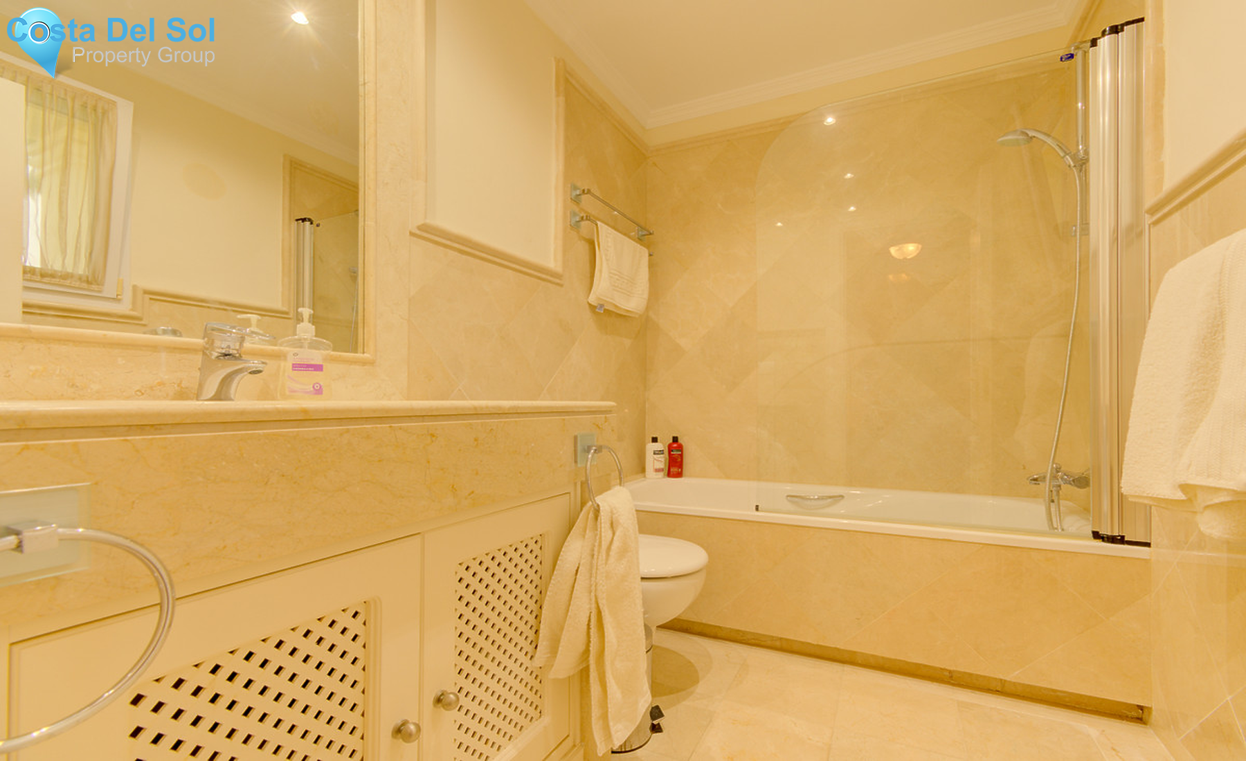 Ground Floor Apartment in Casares Playa