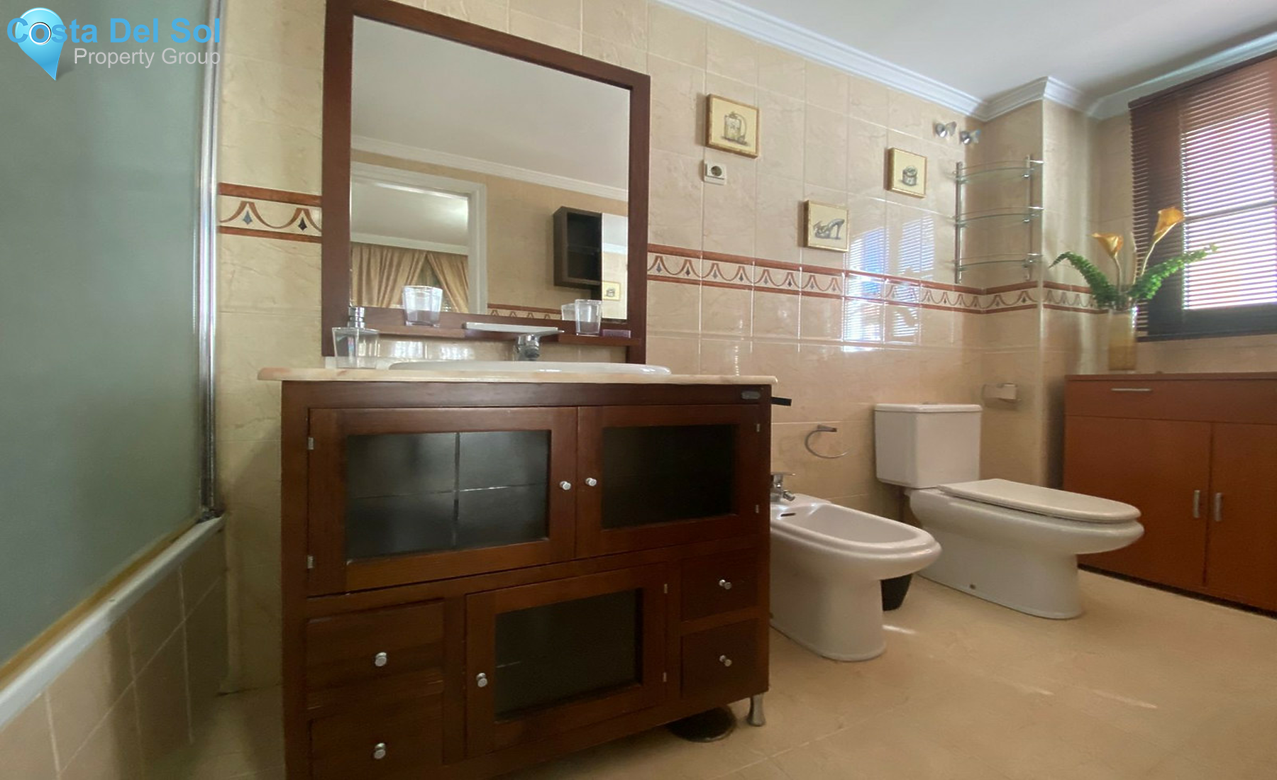 Ground Floor Apartment in Diana Park-1560600