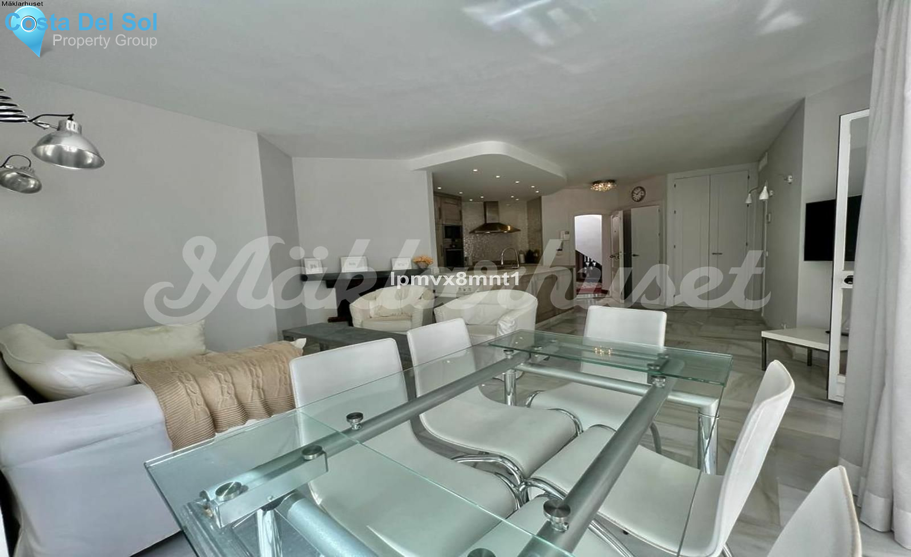 Ground Floor Apartment in Elviria-1417324