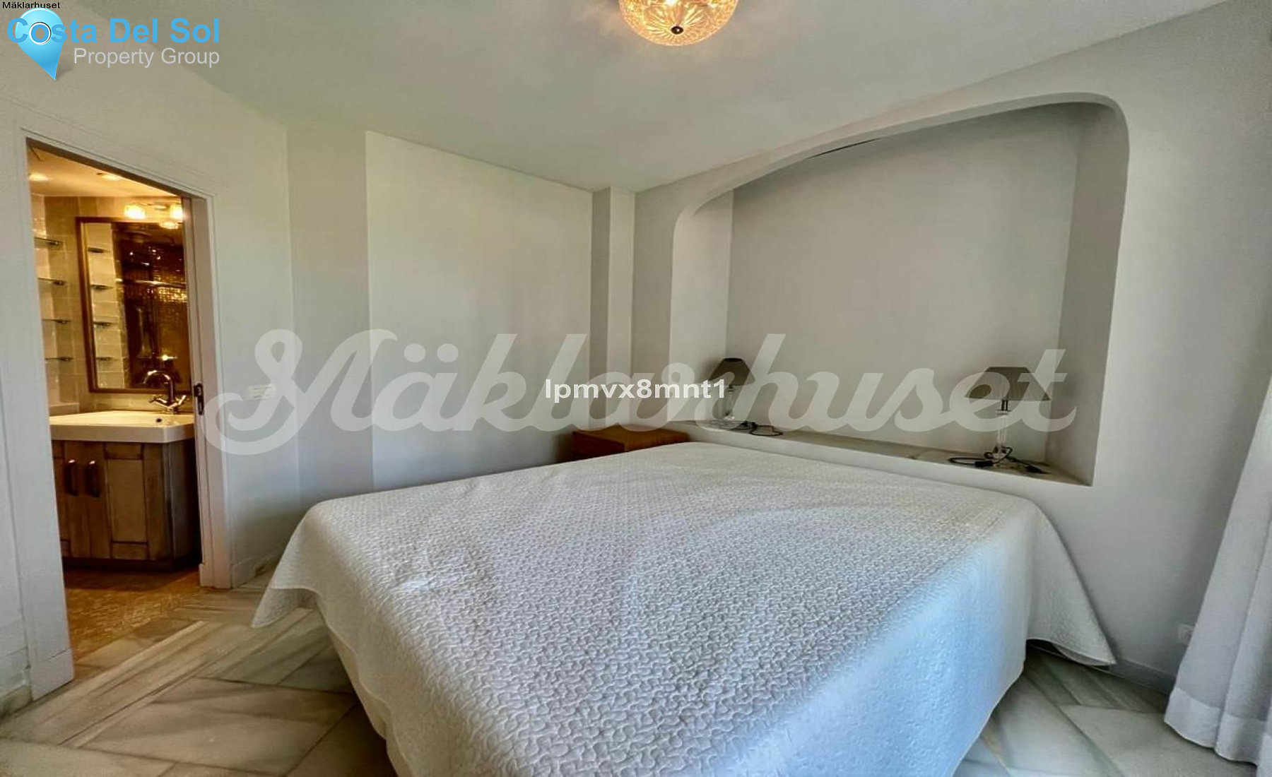 Ground Floor Apartment in Elviria-1417327