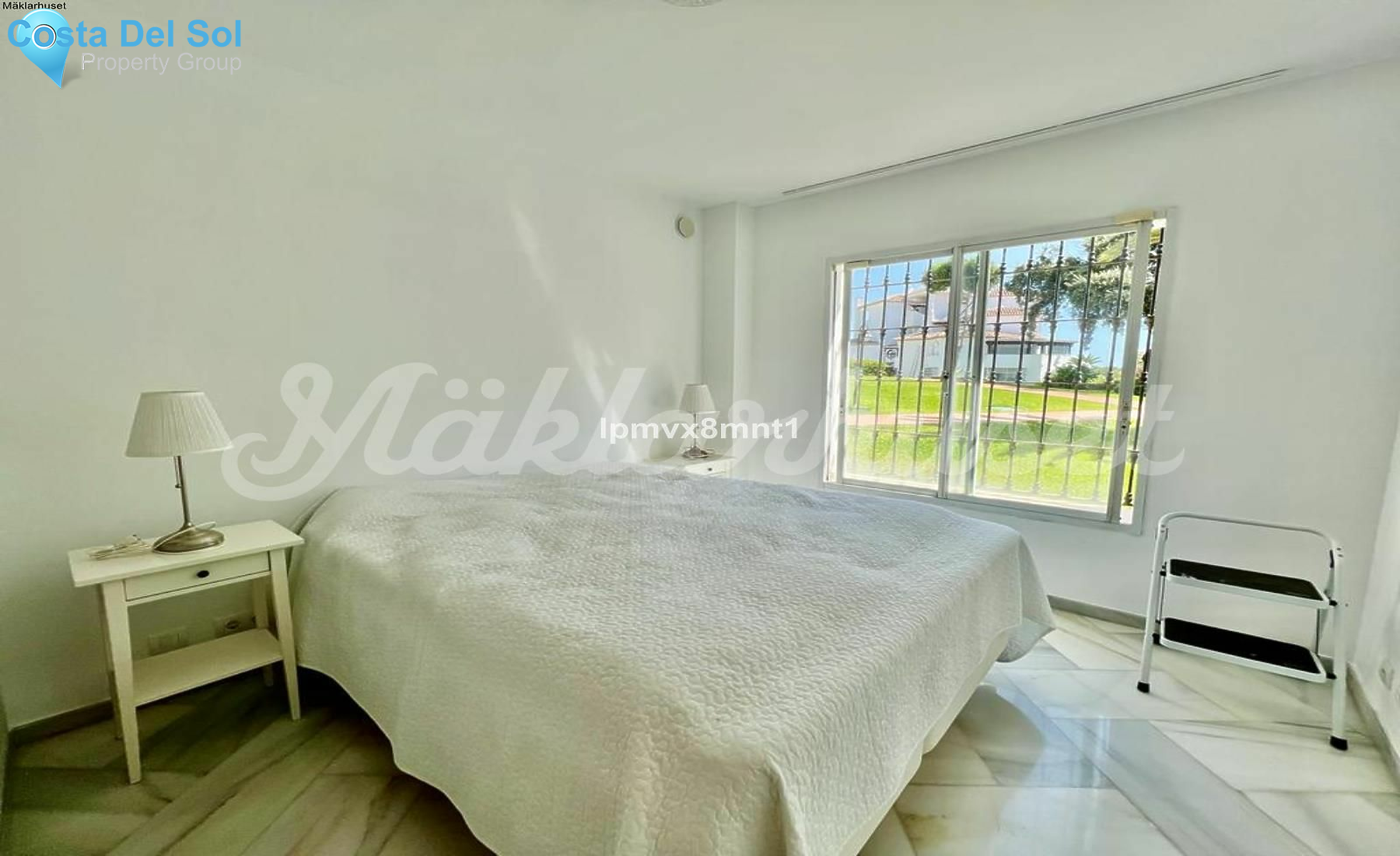 Ground Floor Apartment in Elviria-1417329