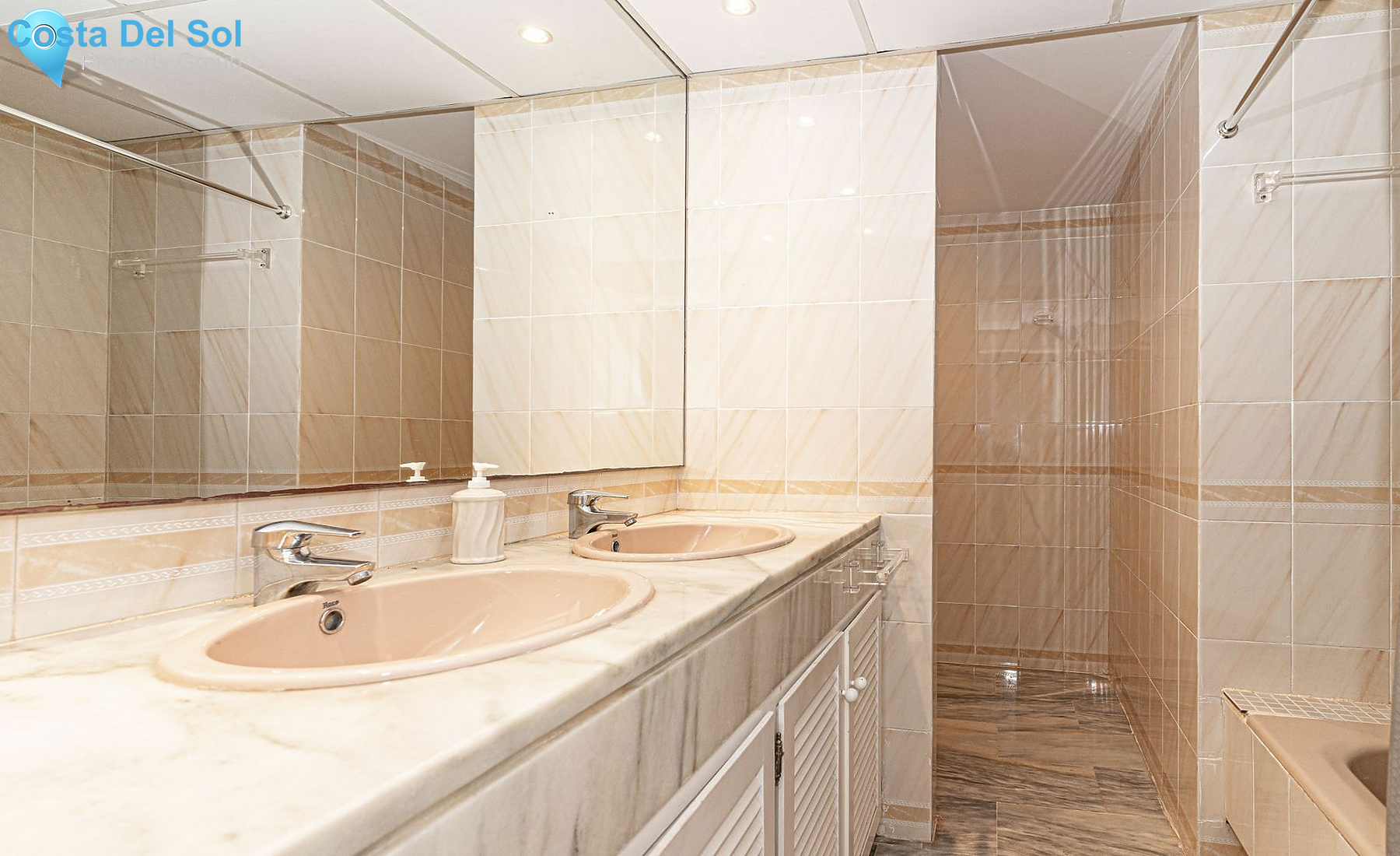 Ground Floor Apartment in Elviria-1530775