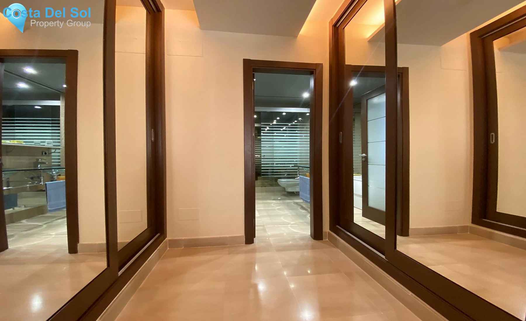 Ground Floor Apartment in Estepona-1243843