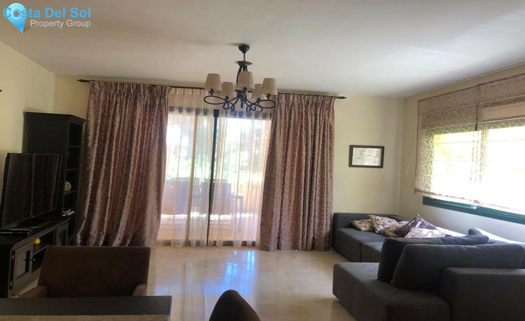 Ground Floor Apartment in Estepona-1247625
