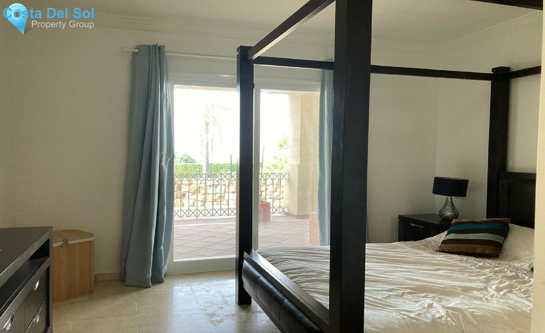 Ground Floor Apartment in Estepona-1293263