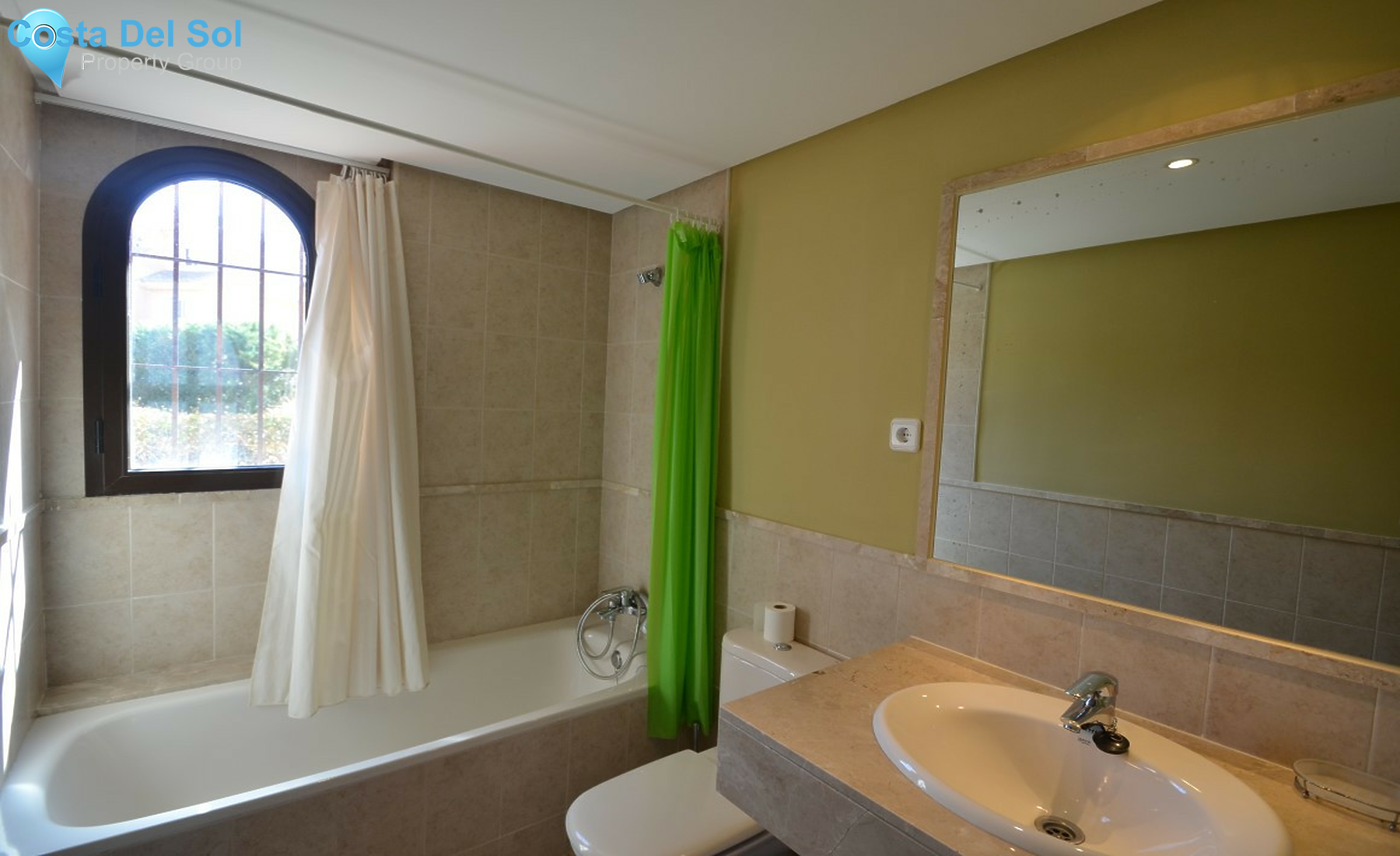 Ground Floor Apartment in Estepona-1355684