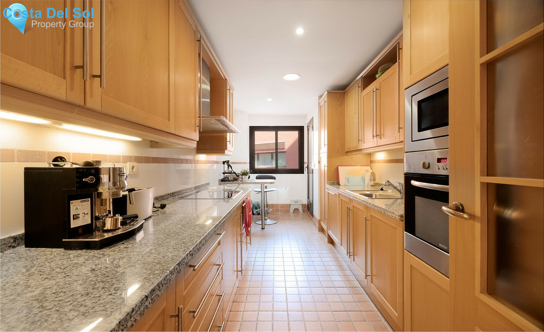 Ground Floor Apartment in Estepona-1401931