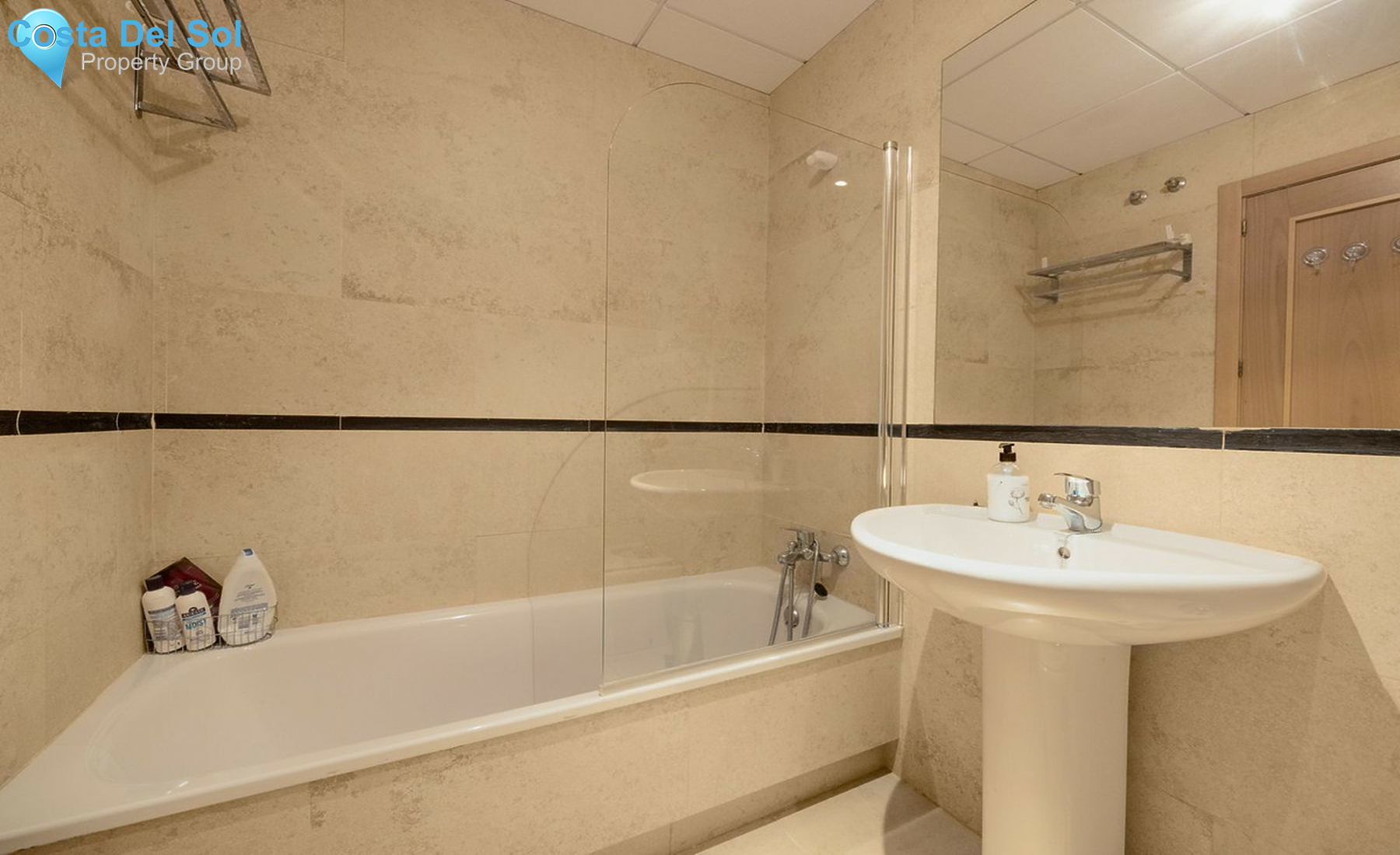 Ground Floor Apartment in Estepona-1401933