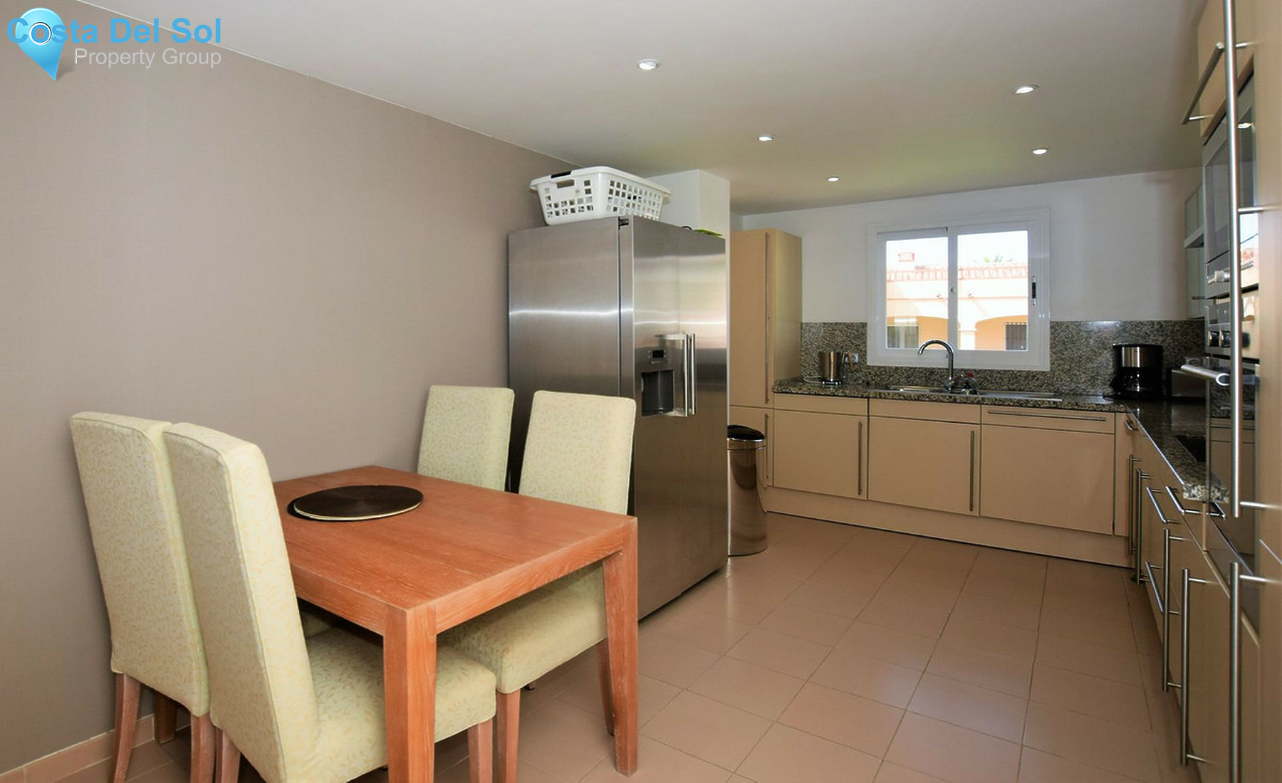 Ground Floor Apartment in Estepona-1410246