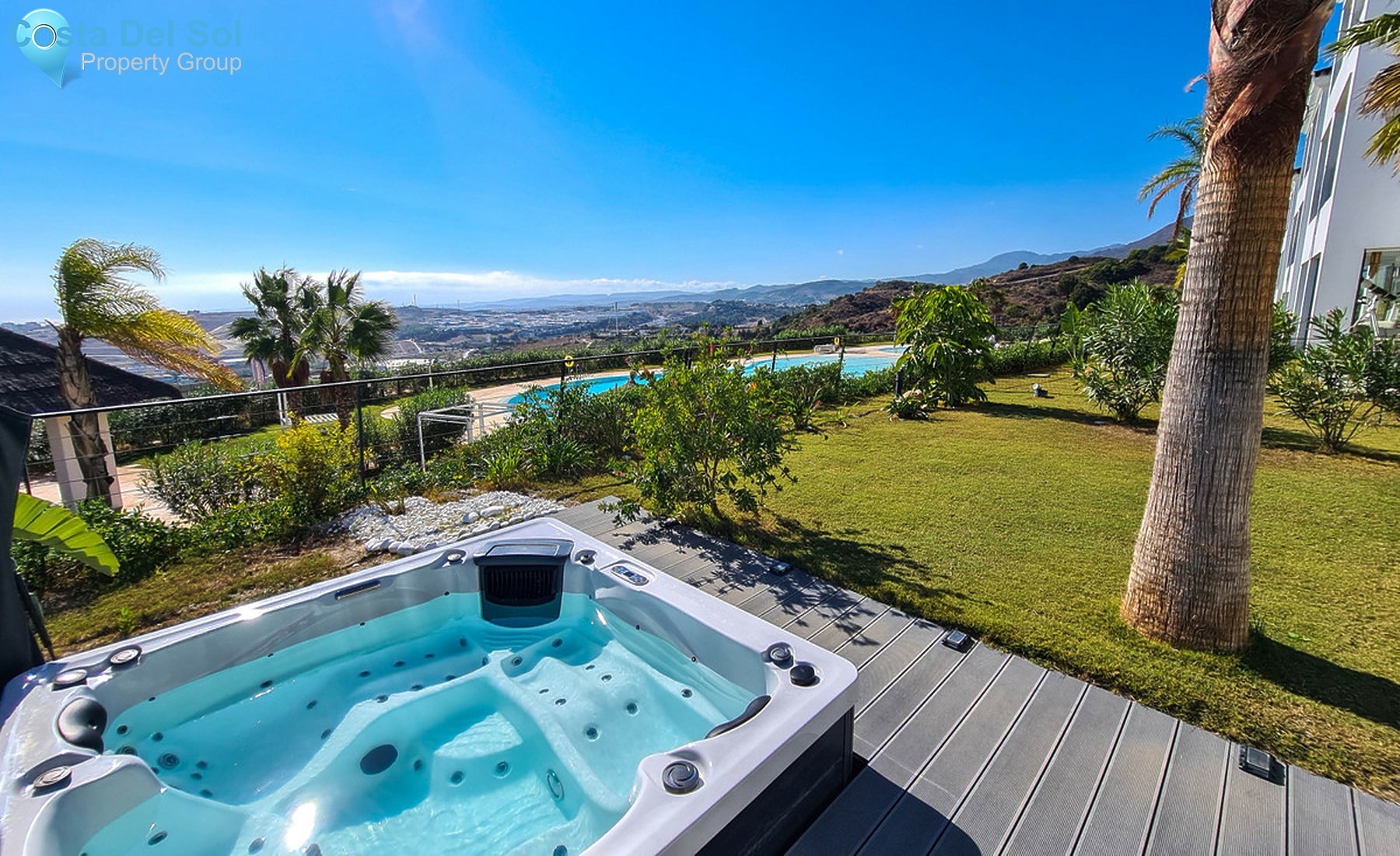 Ground Floor Apartment in Estepona-1411587