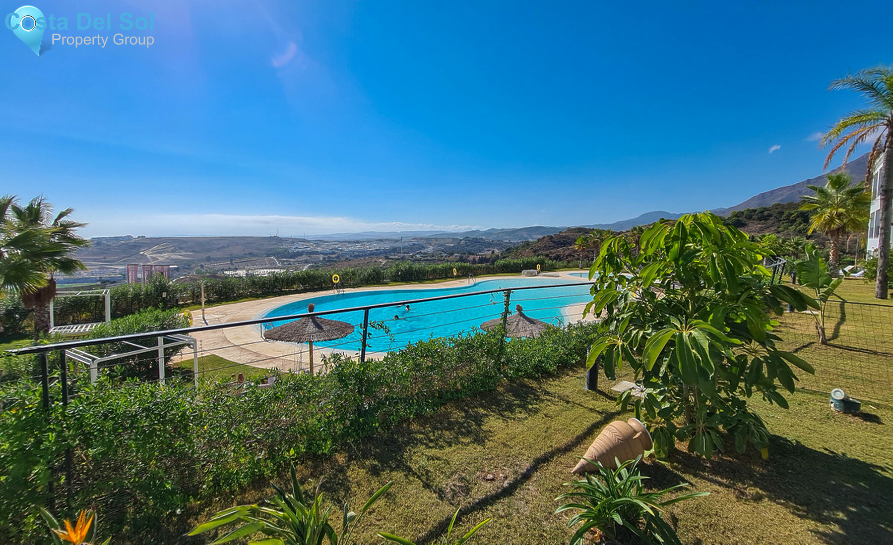 Ground Floor Apartment in Estepona-1411604