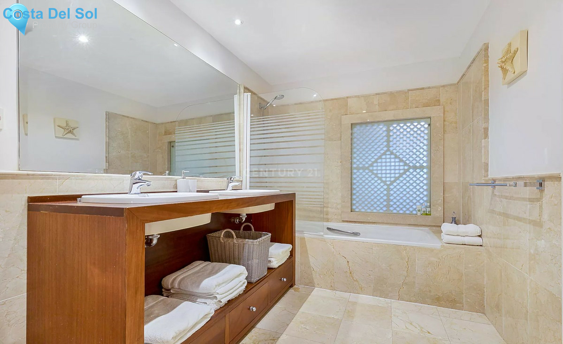 Ground Floor Apartment in Estepona-1508522