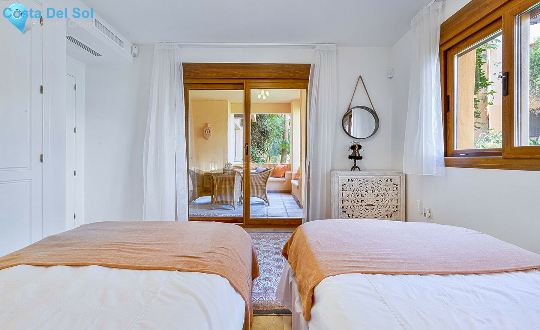 Ground Floor Apartment in Estepona-1508523