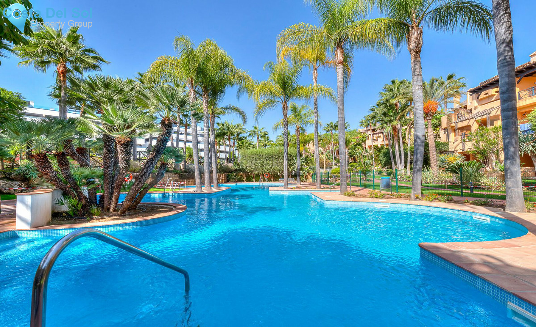 Ground Floor Apartment in Estepona-1508507